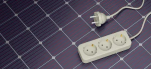 Faut-il choisir un kit solaire plug and play ou une installation photovoltaïque professionnelle ?